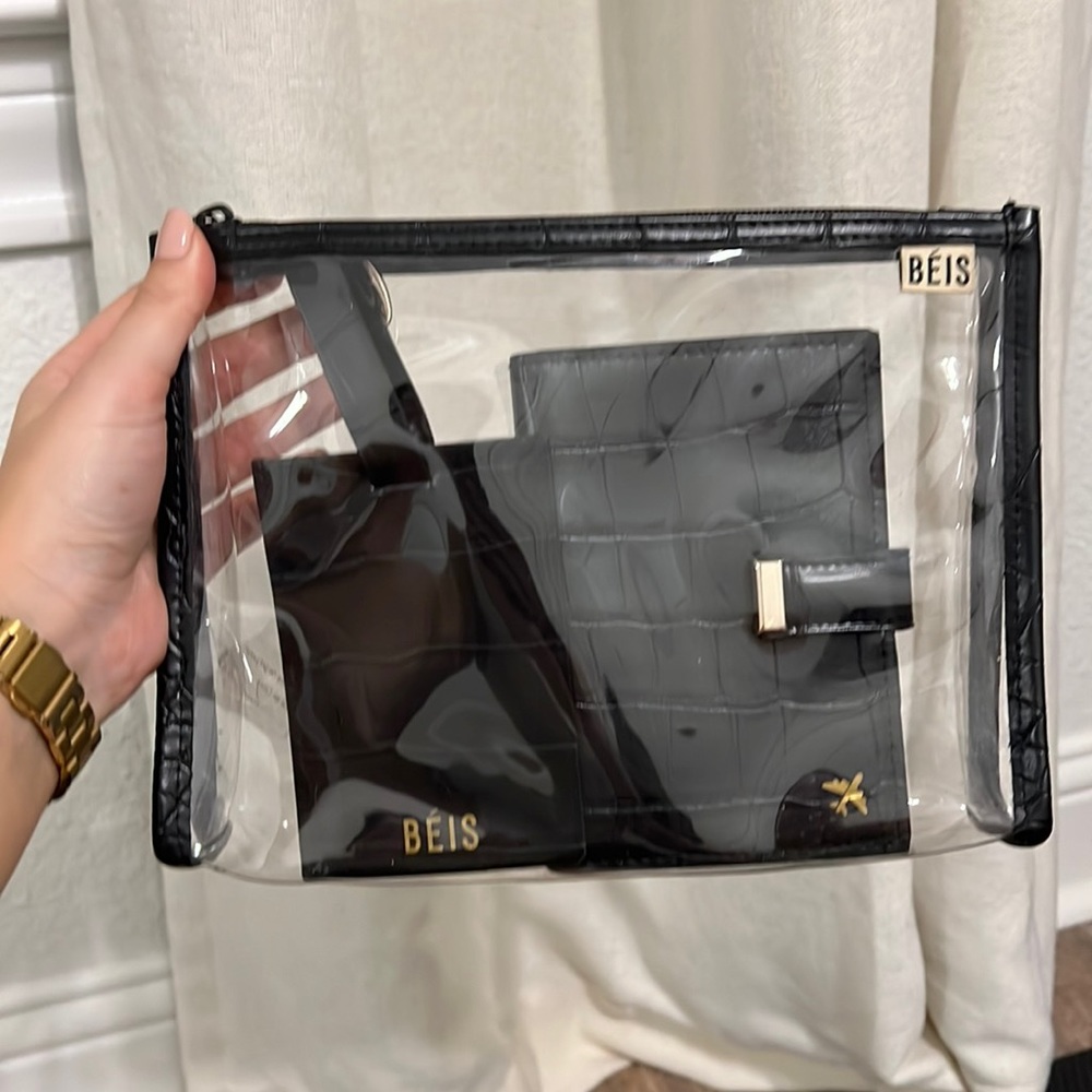 Beis Passport & Luggage Tag Set in Black Croc
